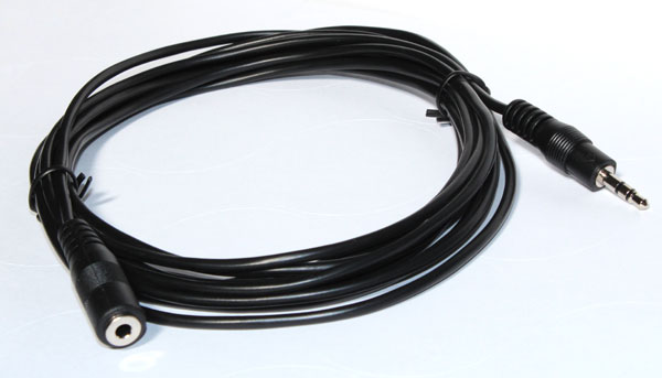 3.5mm male to female aux extensioncable 12 ft