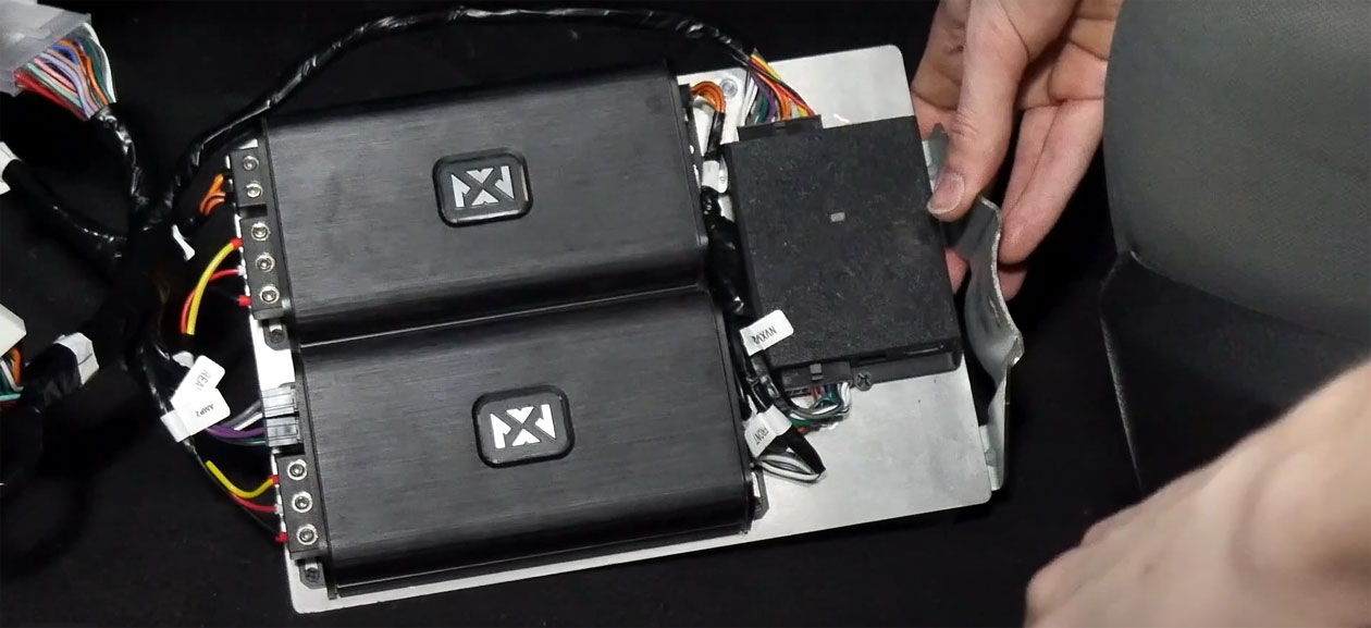Upgrade your car sound using Amplinq amplifier retrofit interface. Shop rings and harnesses.