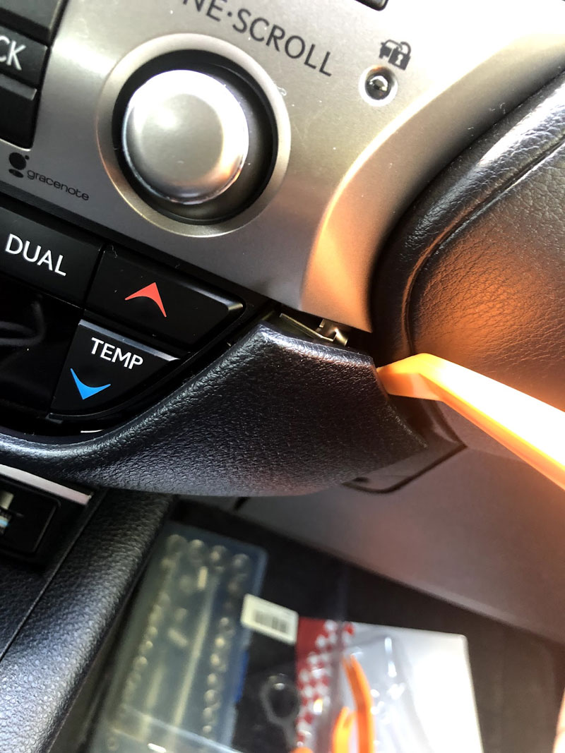 Lexus ES350 2014 radio trim panel removal