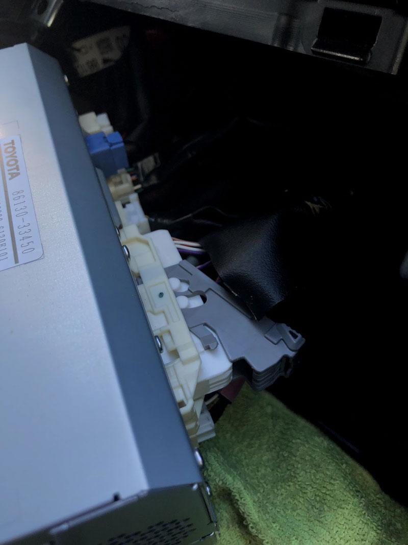 Lexus ES350 2014 stereo connector