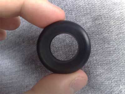 GROM USB MP3 and iPod adapter in Honda Accord 2007 - a grommet