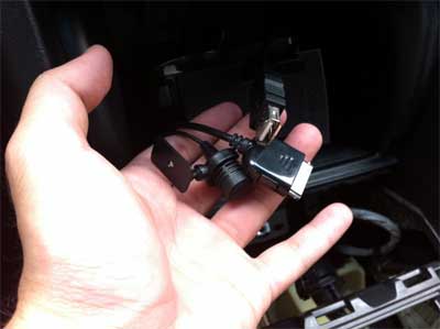 GROM USB MP3 and iPod adapter in Honda Accord 2007 - Bluetooth and iPod cables