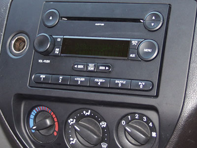 Ford focus radio turns on and off #5