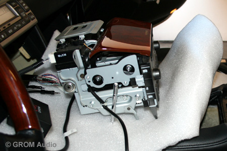 Installation of GROM USB MP3 and iPod adapter into Lexus SC430 2006 - take the stereo out