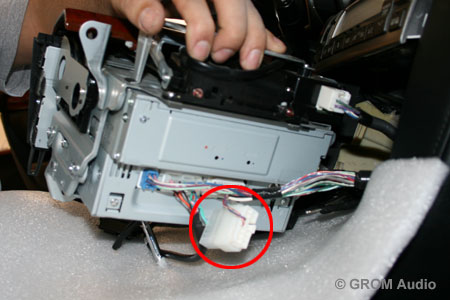Installation of GROM USB MP3 and iPod adapter into Lexus SC430 2006 - find the connector