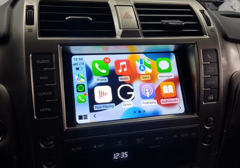 Connected car infotainment system for CarPlay Android Auto