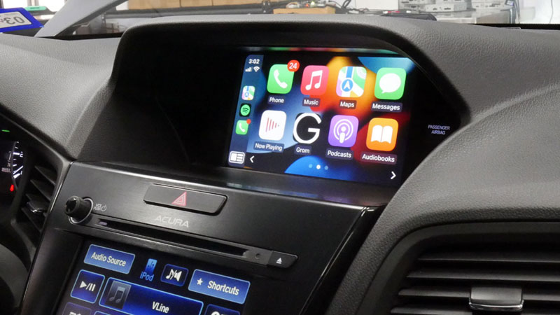 CarPlay on Acura ILX 2016-2020 with dual screen with GROM VLine VL2