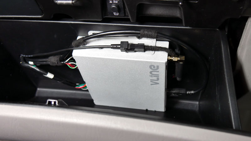 GROM VLine VL2 secured in the glove compartment of Lexus LX470 2004-2007