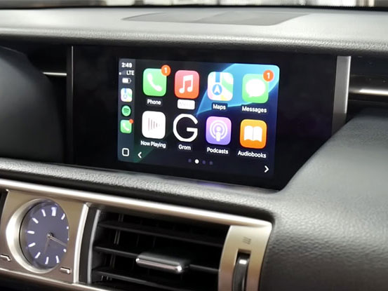 CarPlay on Lexus IS No Factory Nav